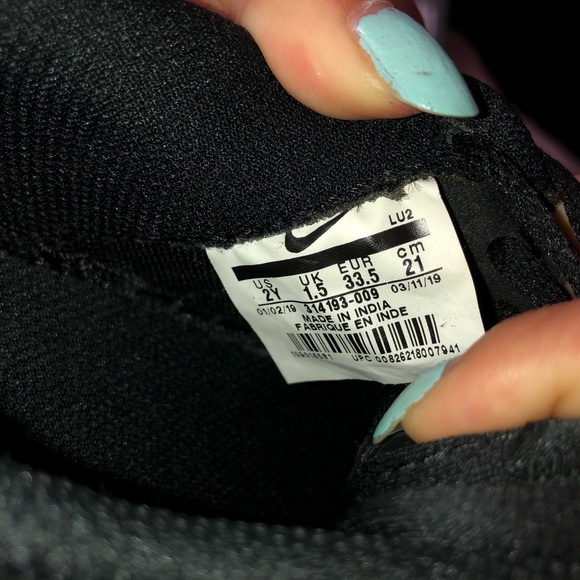 Nike Air Force 1 all black size 2y - Picture 4 of 4